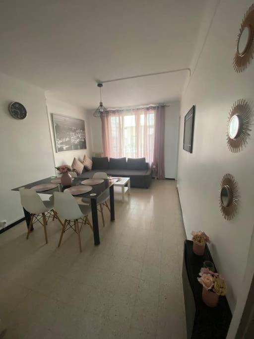 Appartement T4 A Deux Pas De La Gare St Charles マルセイユ エクステリア 写真