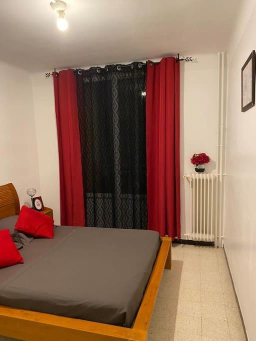 Appartement T4 A Deux Pas De La Gare St Charles マルセイユ エクステリア 写真