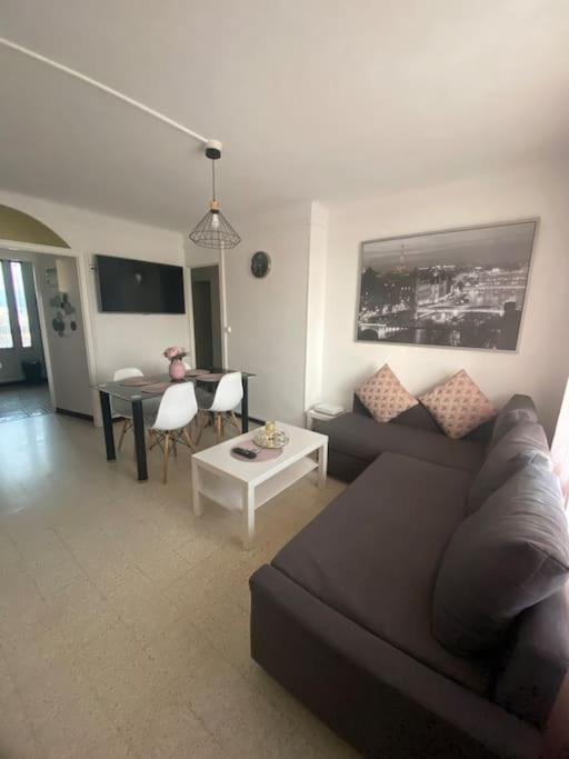 Appartement T4 A Deux Pas De La Gare St Charles マルセイユ エクステリア 写真