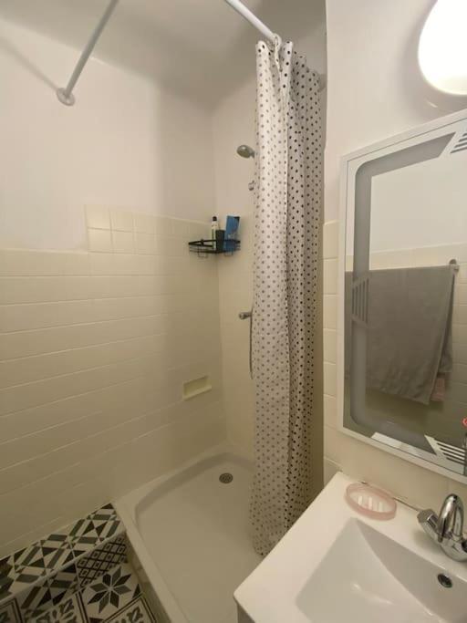 Appartement T4 A Deux Pas De La Gare St Charles マルセイユ エクステリア 写真