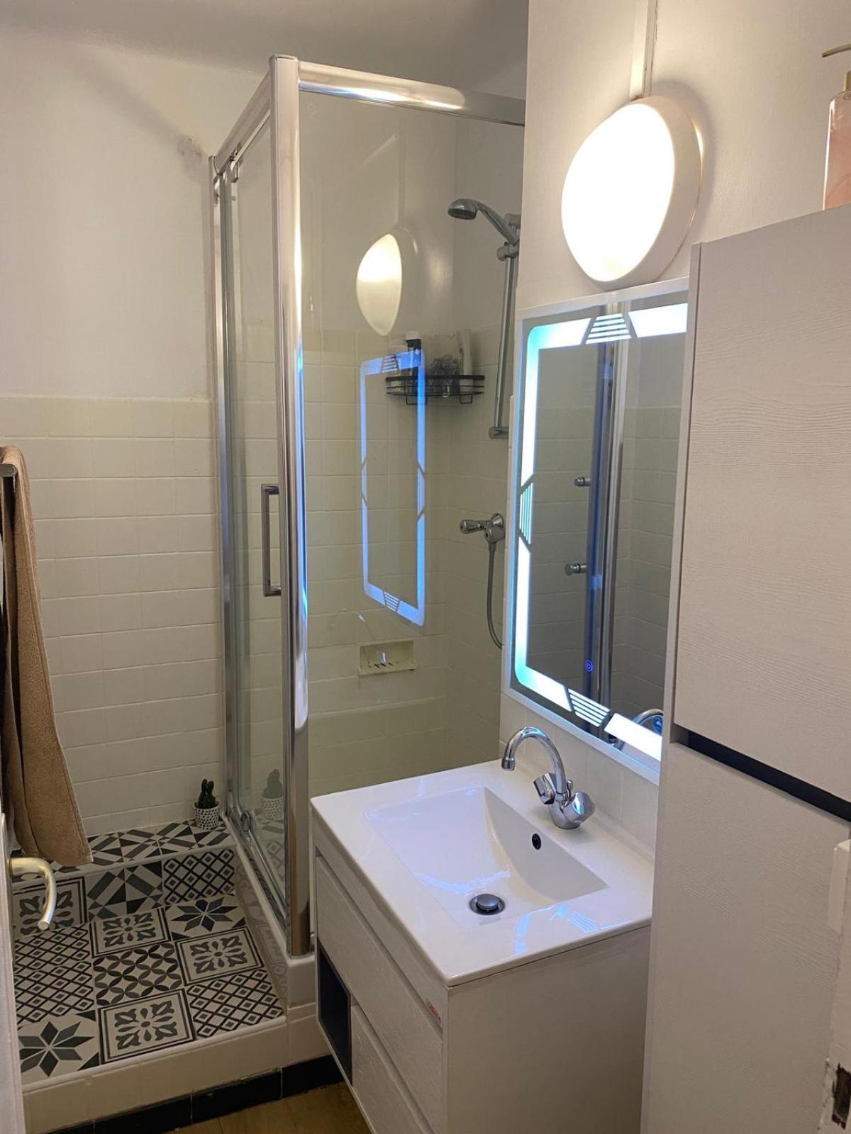 Appartement T4 A Deux Pas De La Gare St Charles マルセイユ エクステリア 写真